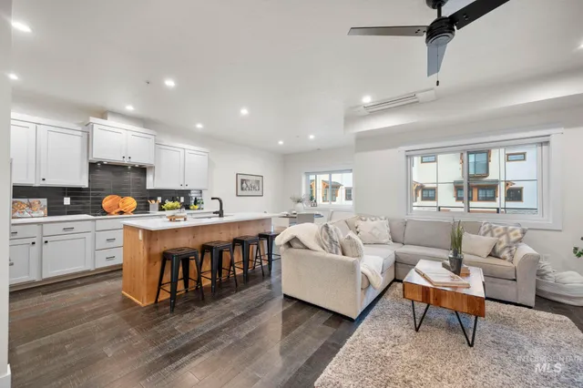 $750,000 | 429 East Water Pocket Lane, Garden City, ID 83714