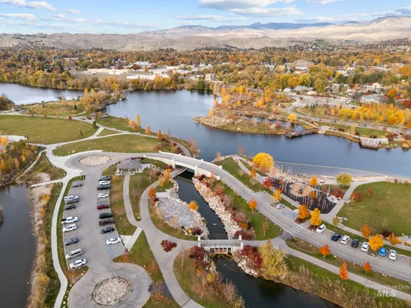 $725,000 | 429 East Water Pocket Lane, Garden City, ID 83714