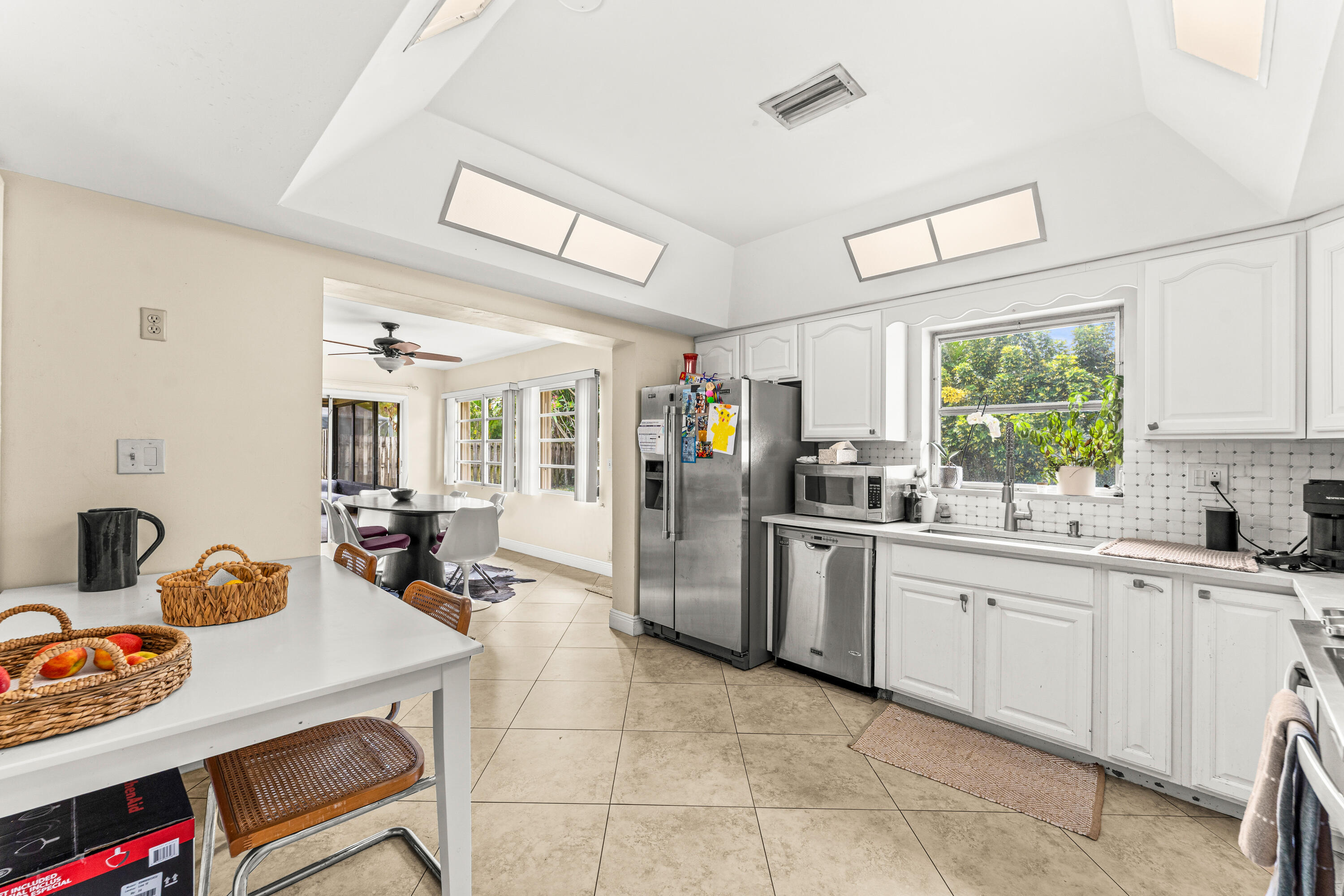 1270 Southwest 8th Street Boca Raton, FL 33486 - Photo 11 of 27 012-1270Southwest8thStreet-BocaRaton-FL-