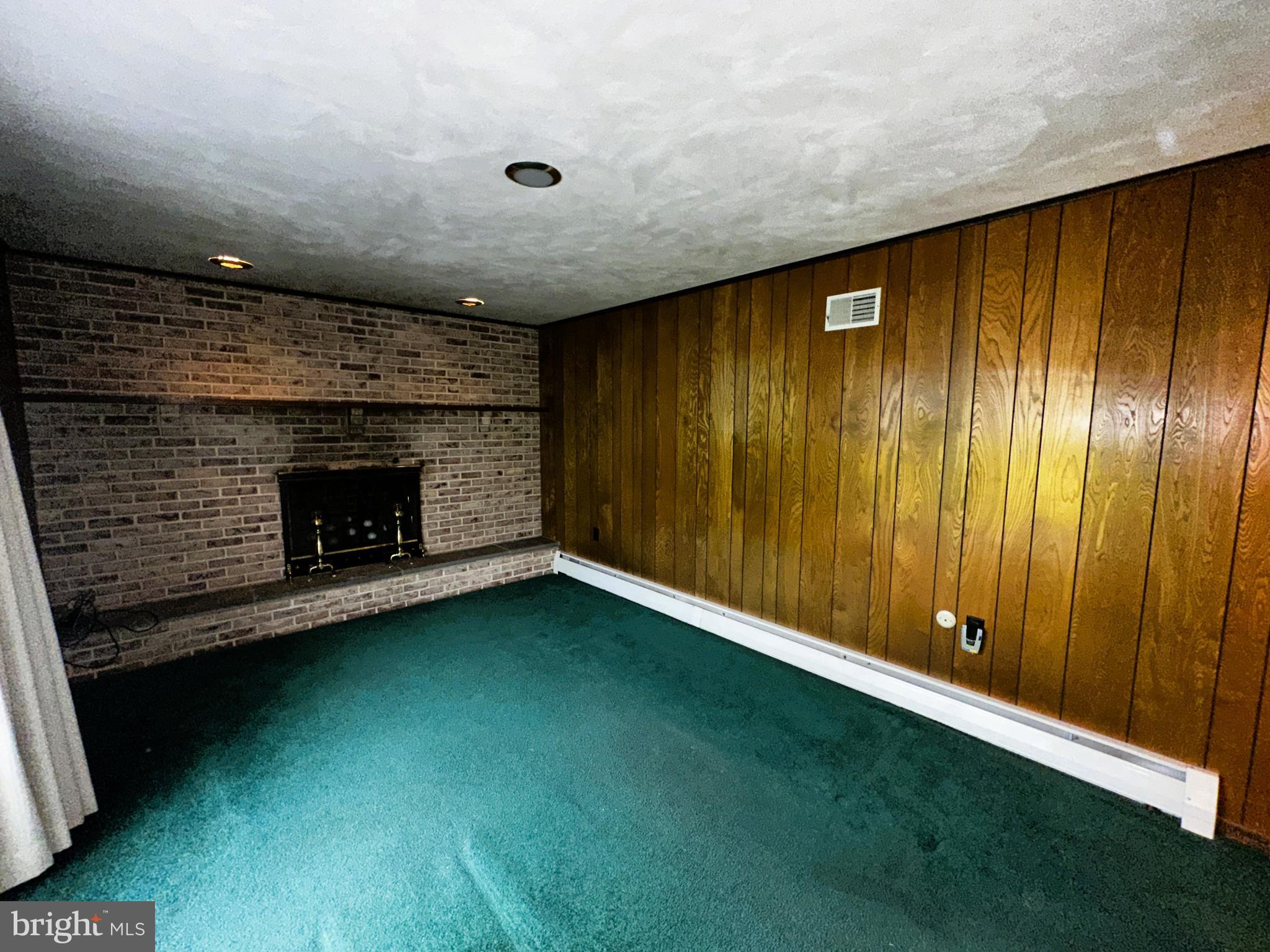 3060 Linda Lane Sinking Spring, PA 19608 - Photo 6 of 17 Gallery Image 6