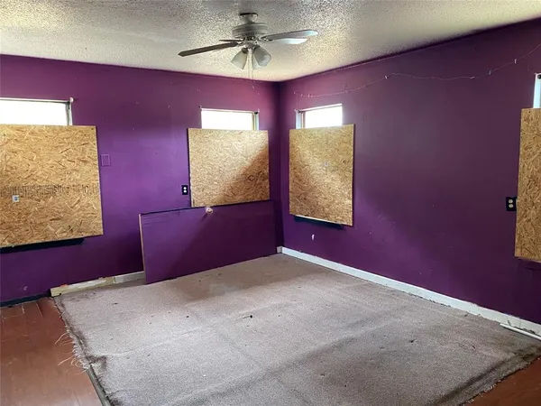 $199,000 | 542 Shadyway Drive, Dallas, TX 75232