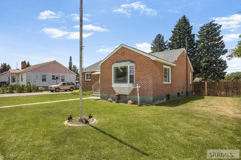 810 South Main Street Grace, ID 83241 - Photo 2 of 31