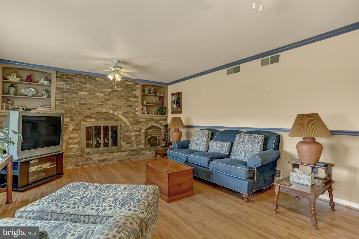 1530 Old Quaker Road Lewisberry, PA 17339 - Photo 4 of 44