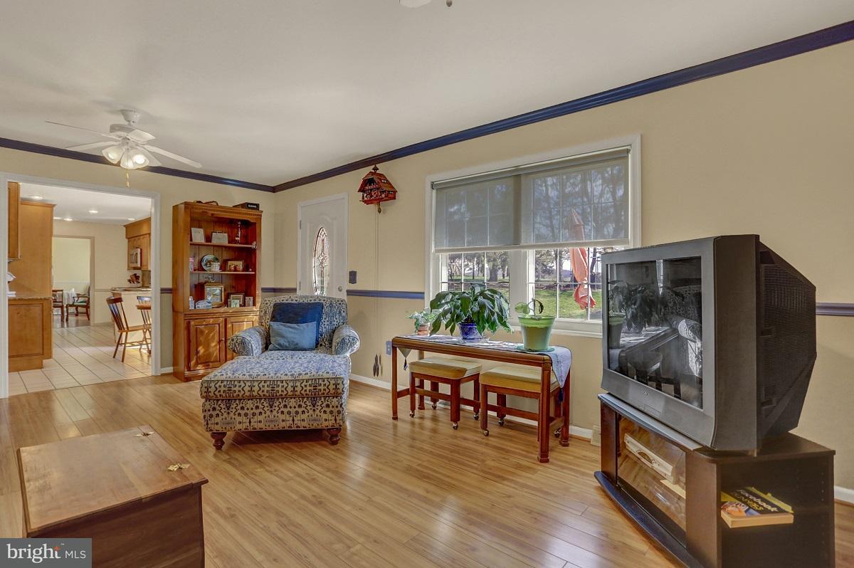 1530 Old Quaker Road Lewisberry, PA 17339 - Photo 7 of 44