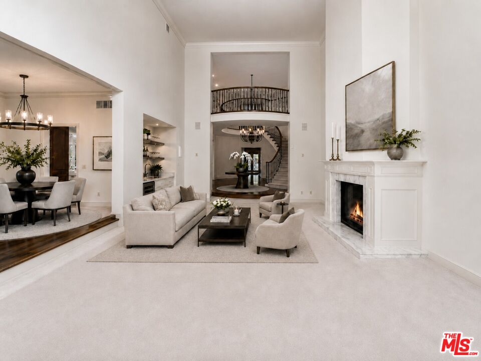 12386 Ridge Circle Los Angeles, CA 90049 - Photo 9 of 65