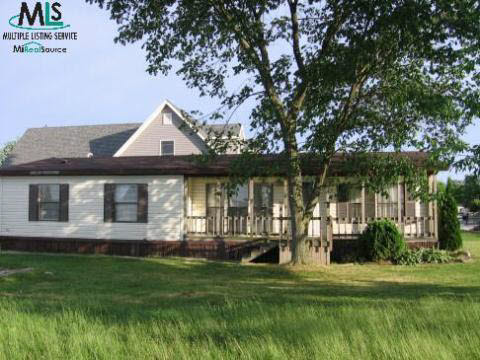 7344 Ed Algonac, MI 48001 - Photo 2 of 8 216880-1.JPG