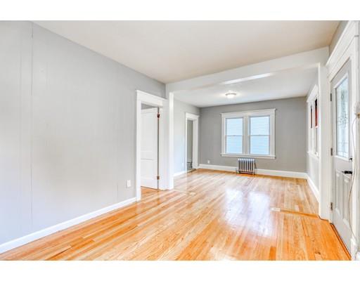 11 Penrose Street Springfield, MA 01109 - Photo 4 of 17 Gallery Image 4