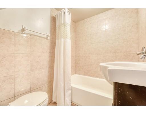 11 Penrose Street Springfield, MA 01109 - Photo 5 of 17 Gallery Image 5