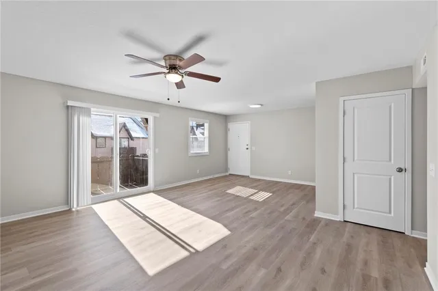 $130,000 | 6206 Robinson Street, Unit 4, Overland Park, KS 66202