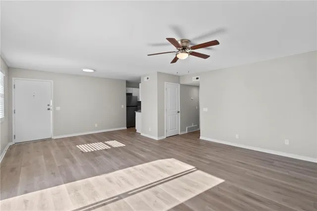 $130,000 | 6206 Robinson Street, Unit 4, Overland Park, KS 66202