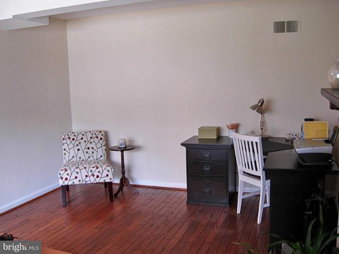 2410 Spencer Road Silver Spring, MD 20910 - Photo 13 of 30 Family Room