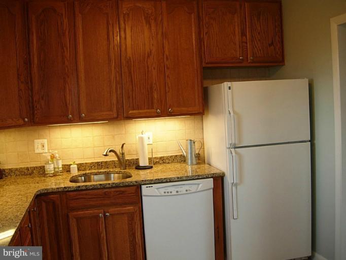 2410 Spencer Road Silver Spring, MD 20910 - Photo 14 of 30 Kitchen