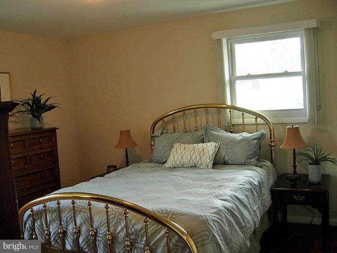 2410 Spencer Road Silver Spring, MD 20910 - Photo 25 of 30 Bedroom (Master)