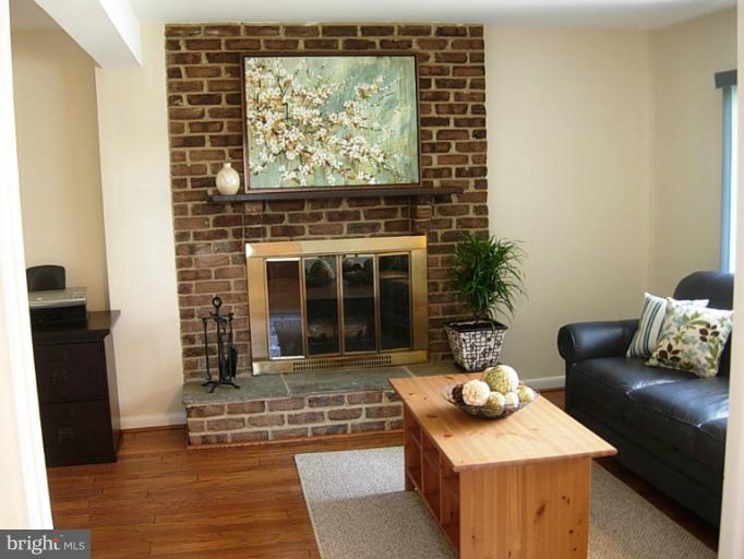 2410 Spencer Road Silver Spring, MD 20910 - Photo 8 of 30 Family Room