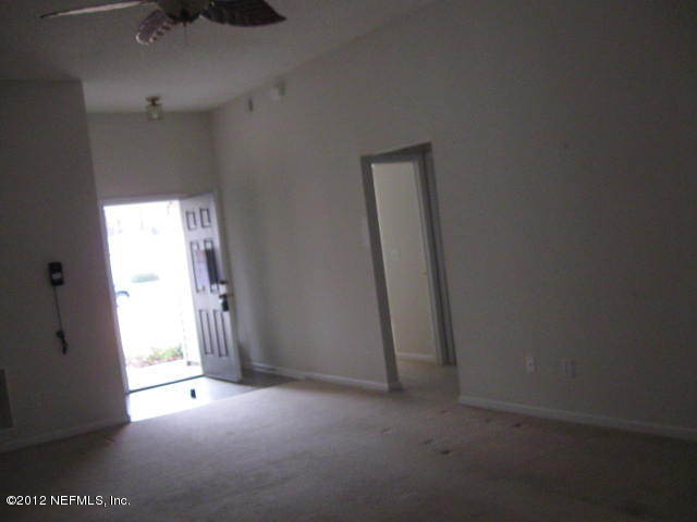 9343 Lockheed Lane Jacksonville, FL 32221 - Photo 9 of 15 Living Room
