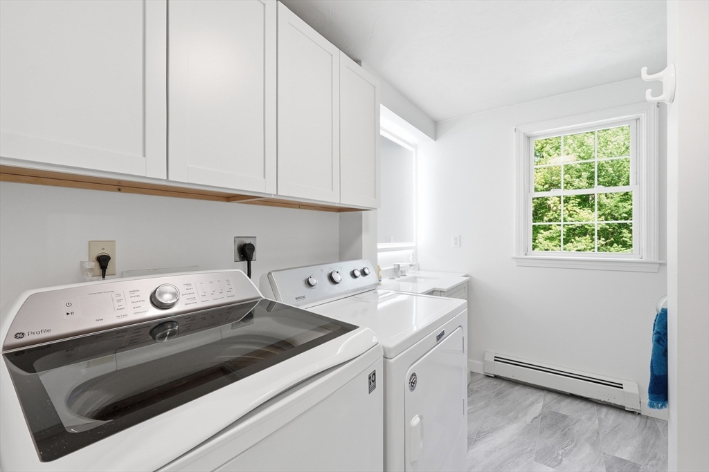 7 Hartwell Road Oxford, MA 01537 - Photo 22 of 42