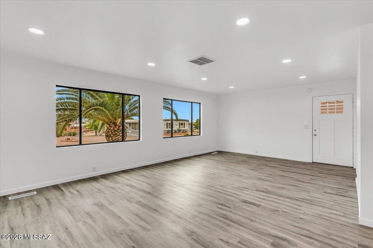 5972 West Rafter Cir Street Tucson, AZ 85713 - Photo 13 of 41 Living room