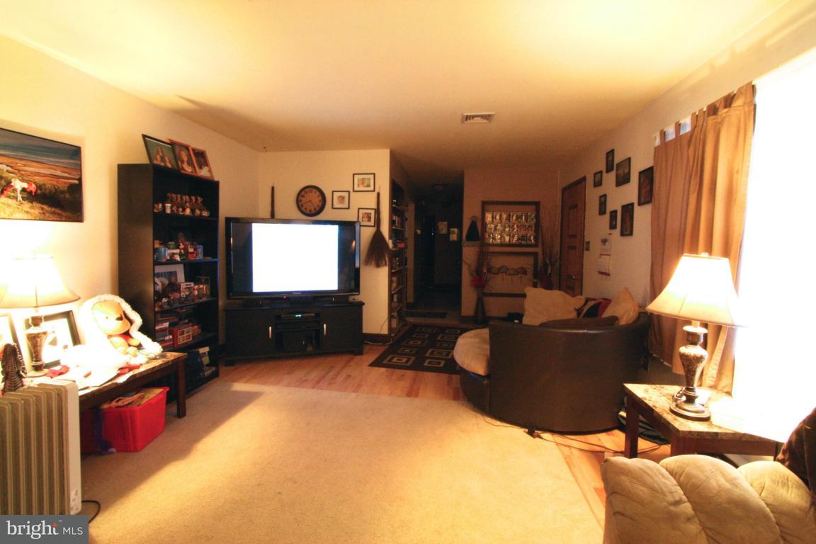 1095 North Reading Road Stevens, PA 17578 - Photo 7 of 16