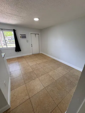 $1,550 | 1119 Northwest 6th Avenue, Unit 5, Pompano Beach, FL 33060
