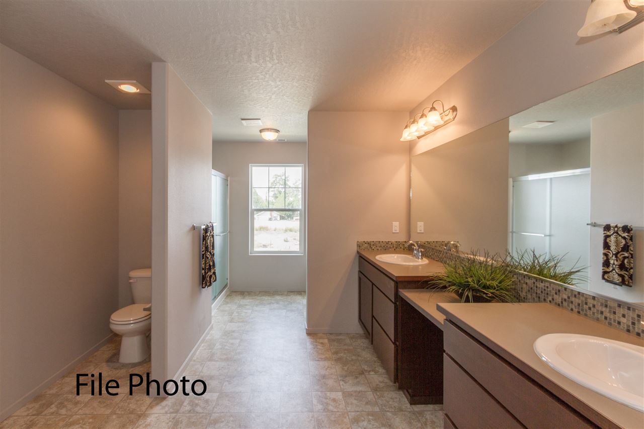528 South St Charles Road Spokane Valley, WA 99037 - Photo 14 of 19 Gallery Image 14
