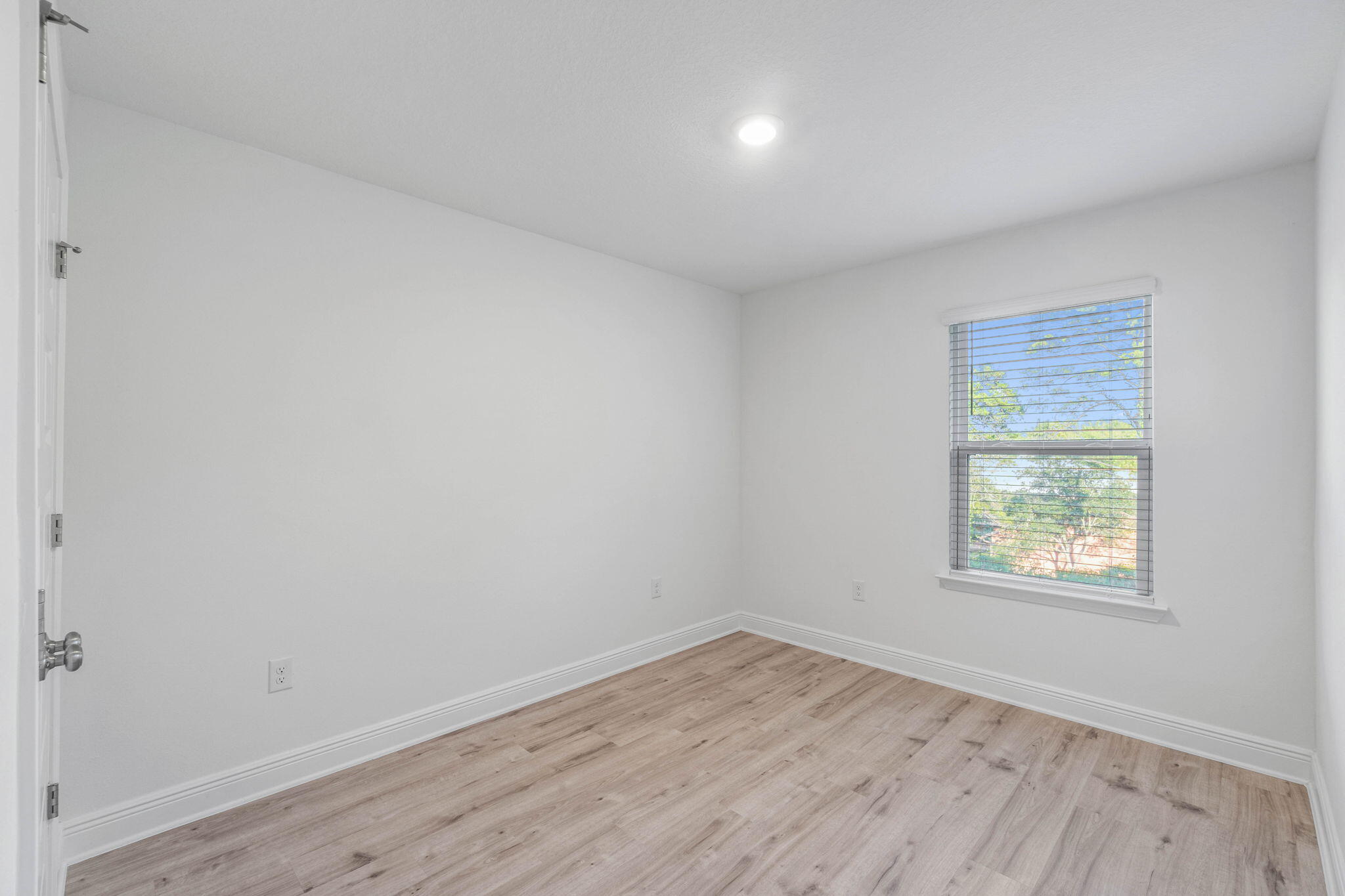 1 Renea Cove Destin, FL 32541 - Photo 31 of 51 an empty room with a window
