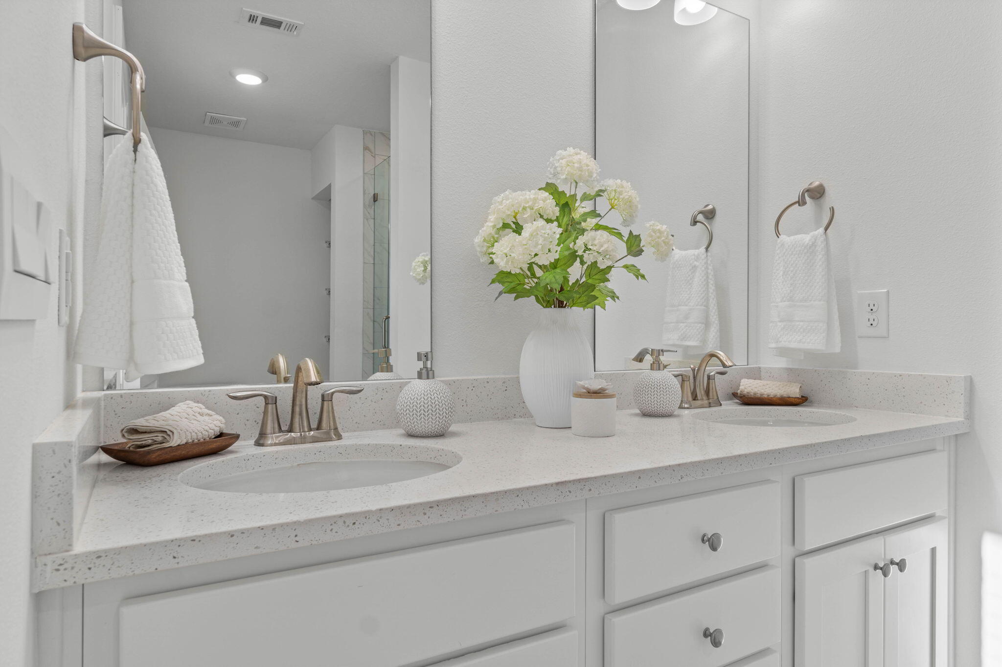 1 Renea Cove Destin, FL 32541 - Photo 39 of 51 a bathroom with a sink and a mirror