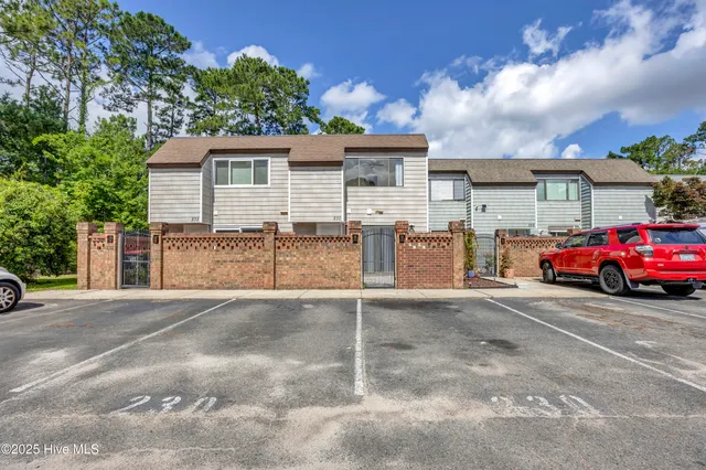 $205,000 | 230 Dapple Court, Wilmington, NC 28403