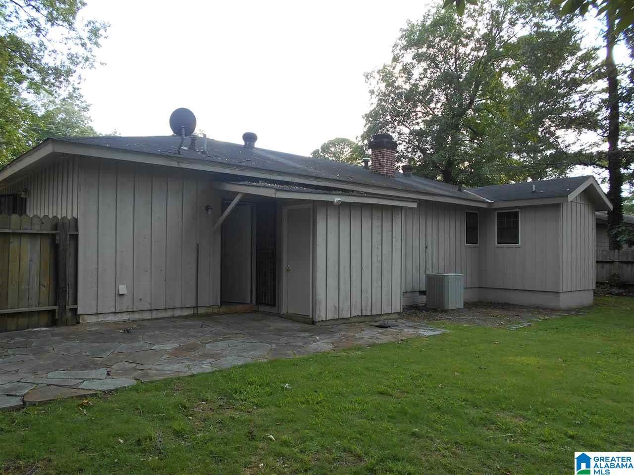 1036 Hagwood Road Birmingham, AL 35235 - Photo 2 of 9