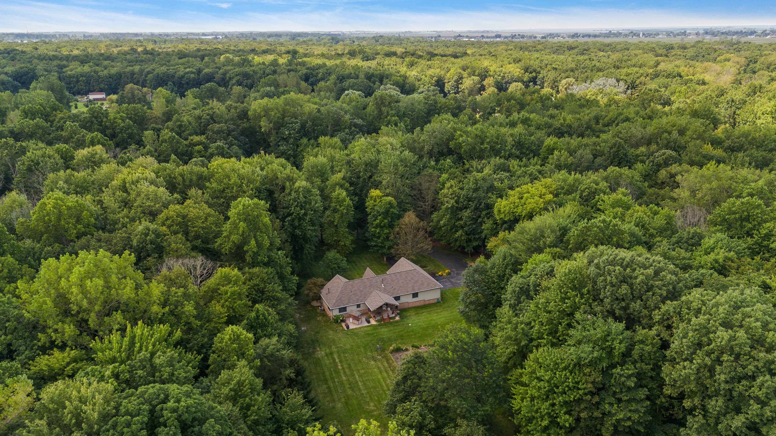 6870 Holland Road Algonac, MI 48001 - Photo 39 of 81 50151643-7c7f09cd-926e-4799-8e32-ee8ab845d439.JPG