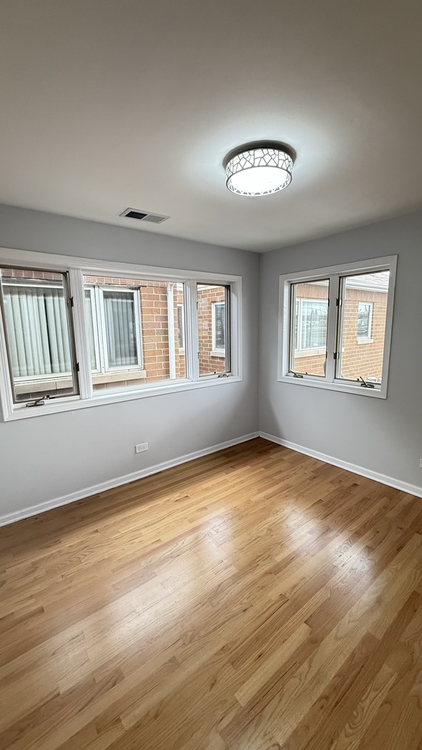 341 West 24th Street, Unit 3 Chicago, IL 60616 - Photo 10 of 12