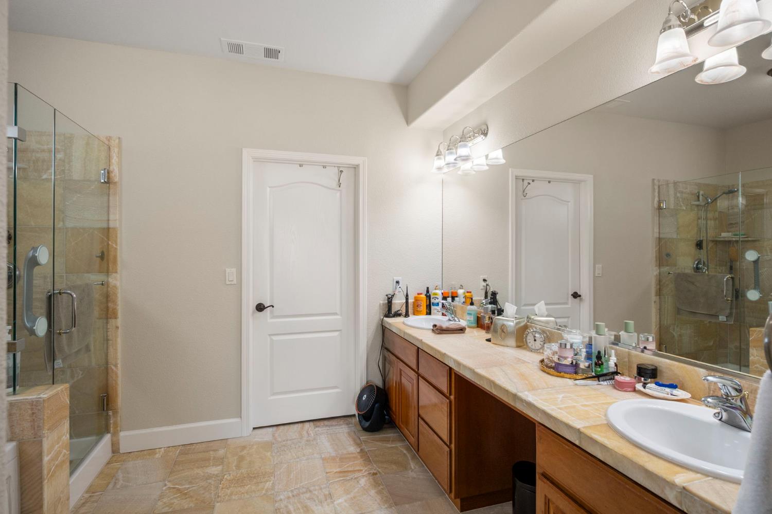 352 Mitchell Lake Lane Copperopolis, CA 95228 - Photo 29 of 47 Primary Bathroom