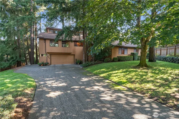 $895,000 | 323 Keach Court, Steilacoom, WA 98388