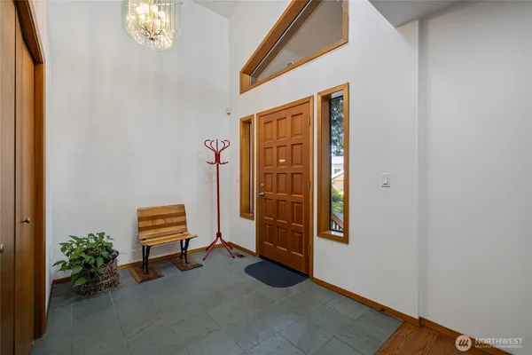 $895,000 | 323 Keach Court, Steilacoom, WA 98388