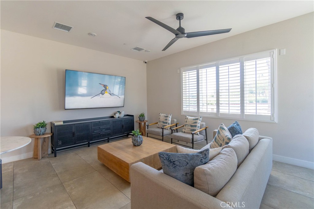 561 Yukon Road Rialto, CA 92377 - Photo 38 of 50 Gallery Image 38