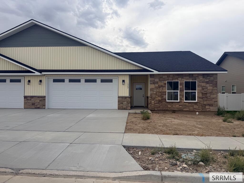 172 Kiana Avenue Rigby, ID 83442 - Photo 1 of 33 Main View