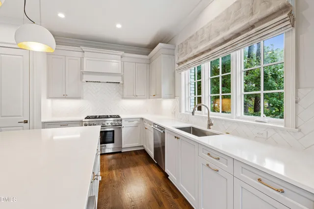 $1,600,000 | 620 Wade Avenue, Unit 103, Raleigh, NC 27605