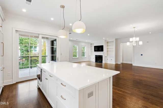 $1,600,000 | 620 Wade Avenue, Unit 103, Raleigh, NC 27605