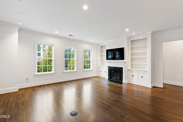 $1,600,000 | 620 Wade Avenue, Unit 103, Raleigh, NC 27605