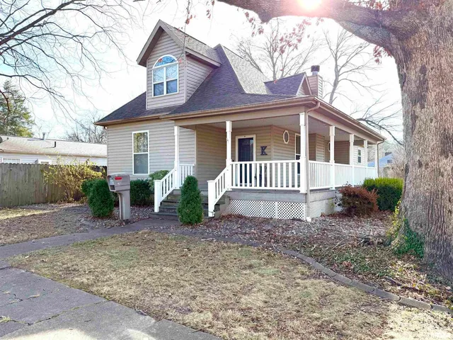 $237,000 | 821 East 6th Street, Centralia, IL 62801