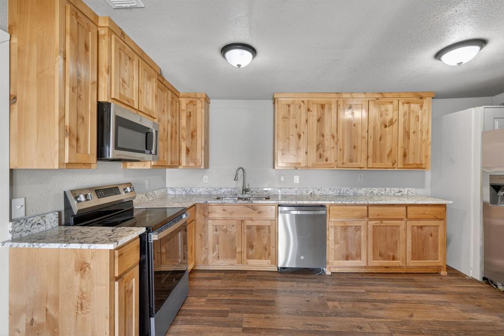 535 Hurt Street Dublin, TX 76446 - Photo 17 of 28