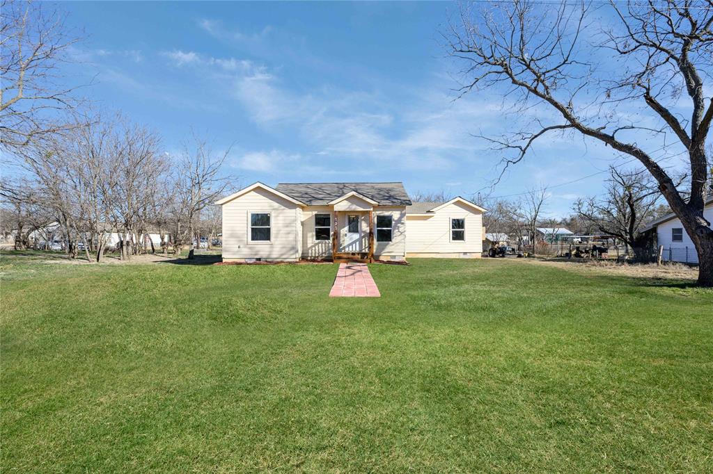 535 Hurt Street Dublin, TX 76446 - Photo 2 of 30
