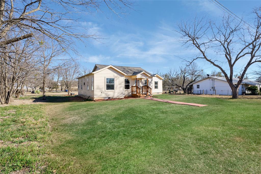 535 Hurt Street Dublin, TX 76446 - Photo 9 of 30
