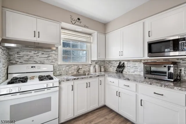 $539,000 | 698 West Lake Avenue, Rahway, NJ 07065