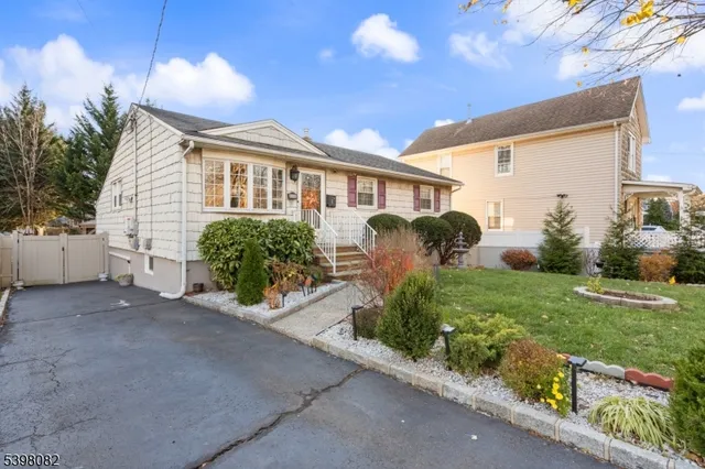 $539,000 | 698 West Lake Avenue, Rahway, NJ 07065