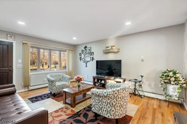 $539,000 | 698 West Lake Avenue, Rahway, NJ 07065