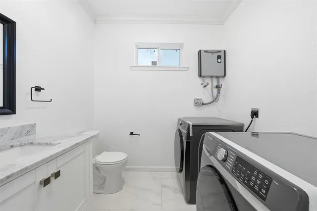 $349,000 | 808 Pecan Avenue, Waco, TX 76704