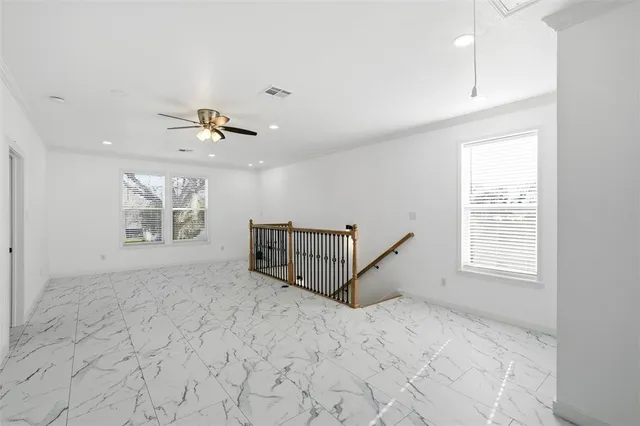 $349,000 | 808 Pecan Avenue, Waco, TX 76704