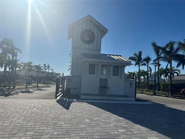 $3,250 | 18460 Midsummer Place, Venice, FL 34293