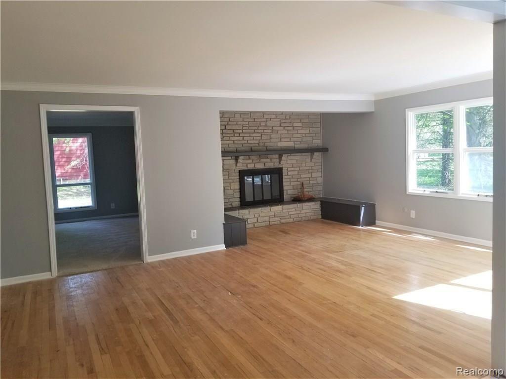 1215 Rocky Ridge Trail Flint, MI 48532 - Photo 8 of 35 20180517_160431.jpg