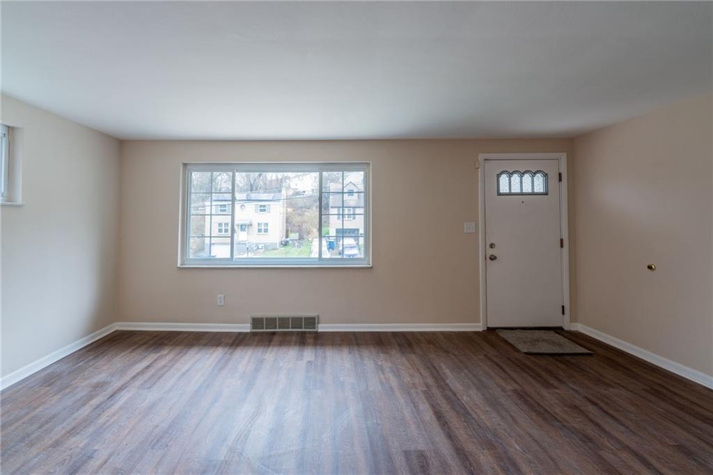 177 Poplar Ridge Road Penn Hills, PA 15235 - Photo 6 of 36 Gallery Image 6